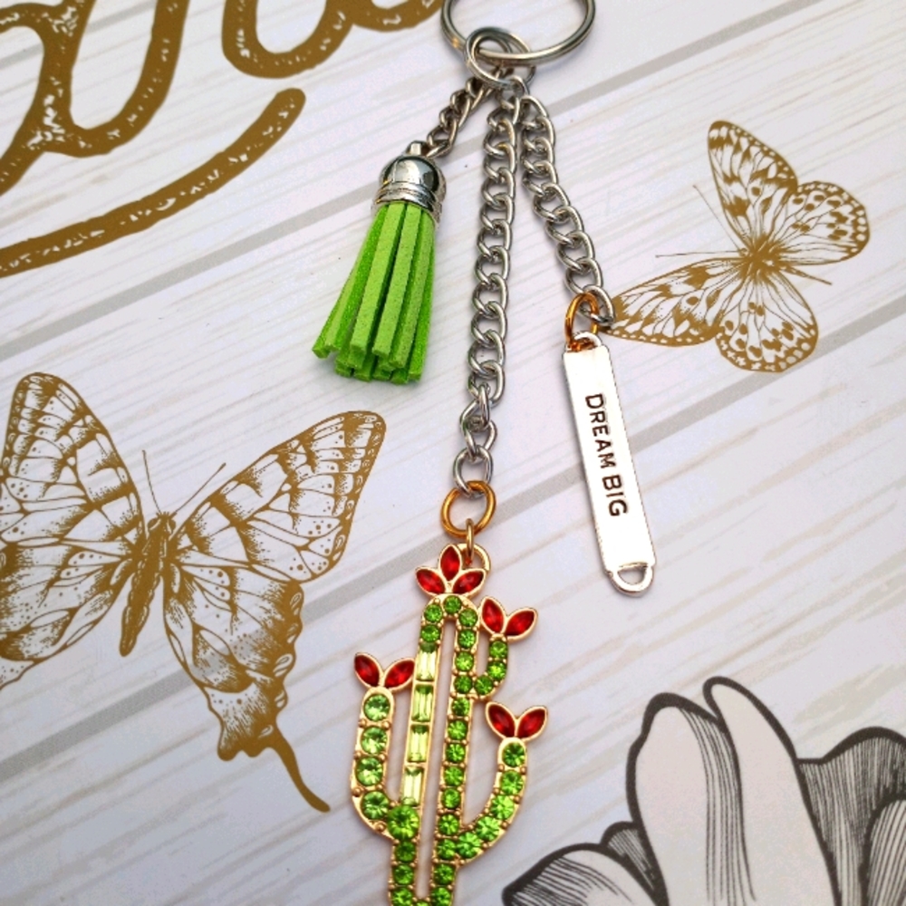 Cactus 🌵  Keychain